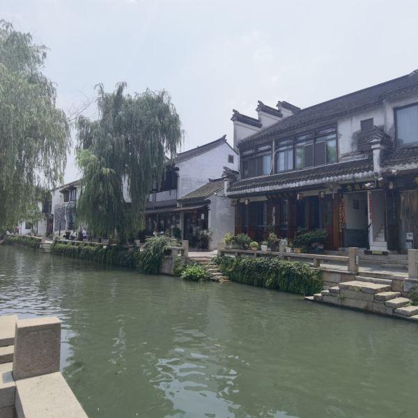 女孩被全班推举为文明之星后哭了,品德为何比学习更加重要?- 更潮、更有趣的红迪网平台